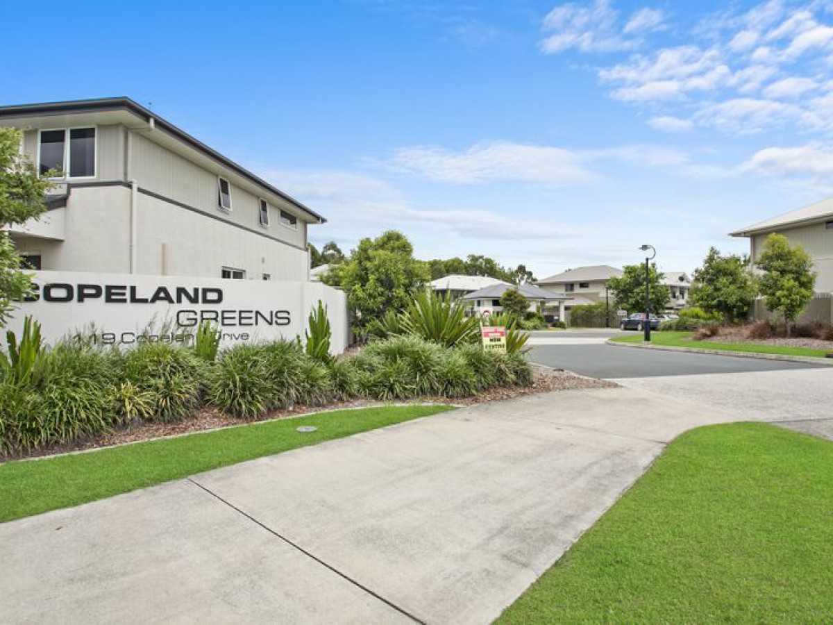 Copeland Greens, North Lakes