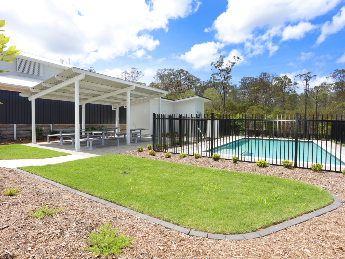Urbane, Pimpama