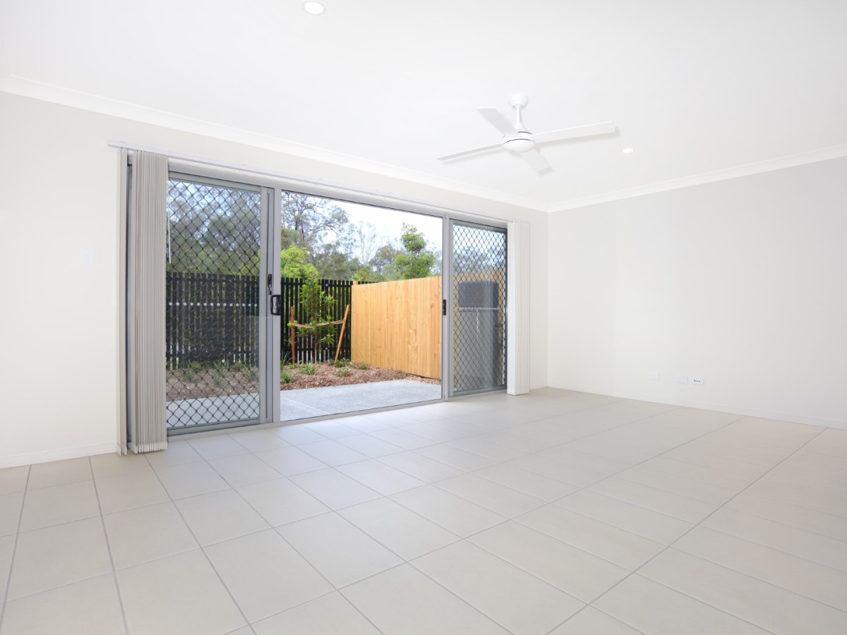 Urbane, Pimpama