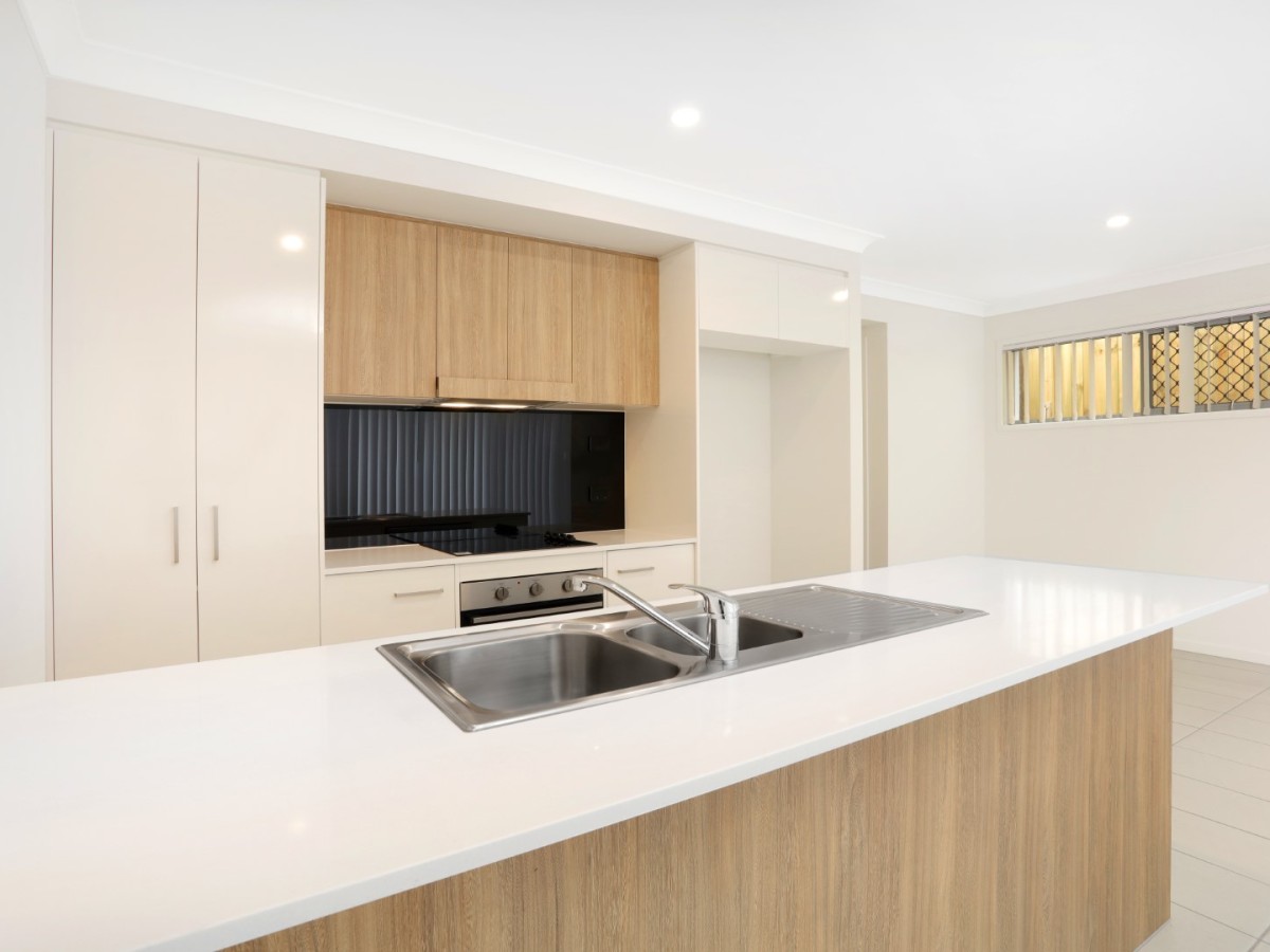 Urbane, Pimpama