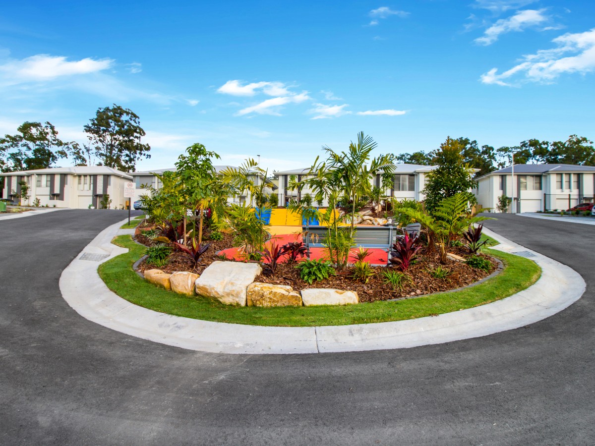 Urbane, Pimpama