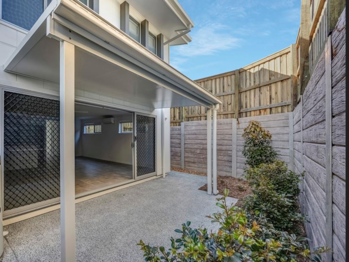 The Crest Residences, Pimpama