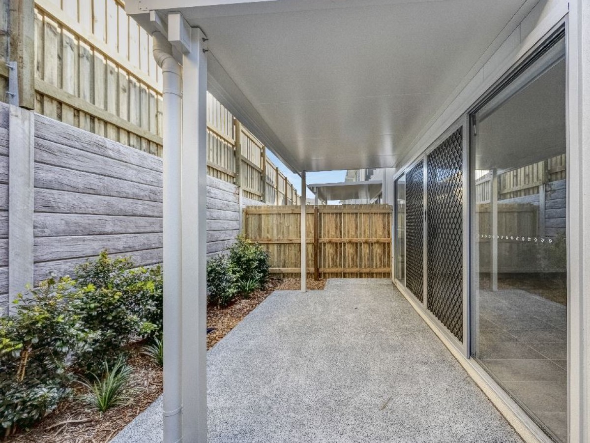 The Crest Residences, Pimpama